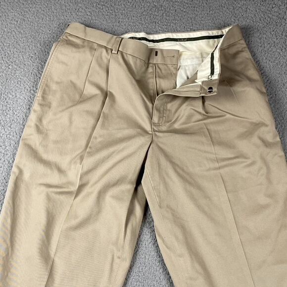 L.L. Bean Natural Fit Chino Pants Men's Size 35x30 Beige Formal Causal - Picture 2 of 8